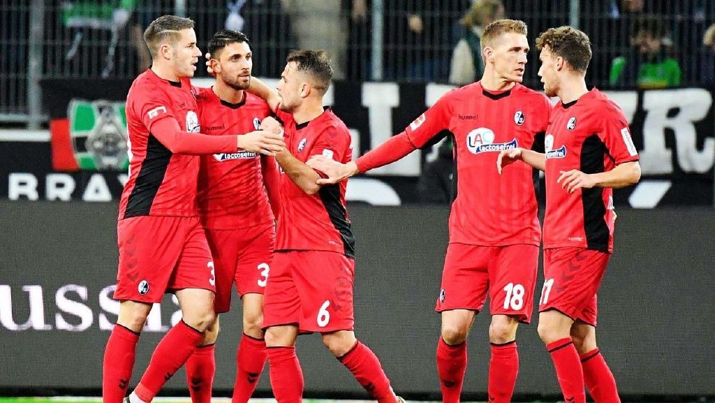 法兰克福:欧冠赛场上的“不屈行者”